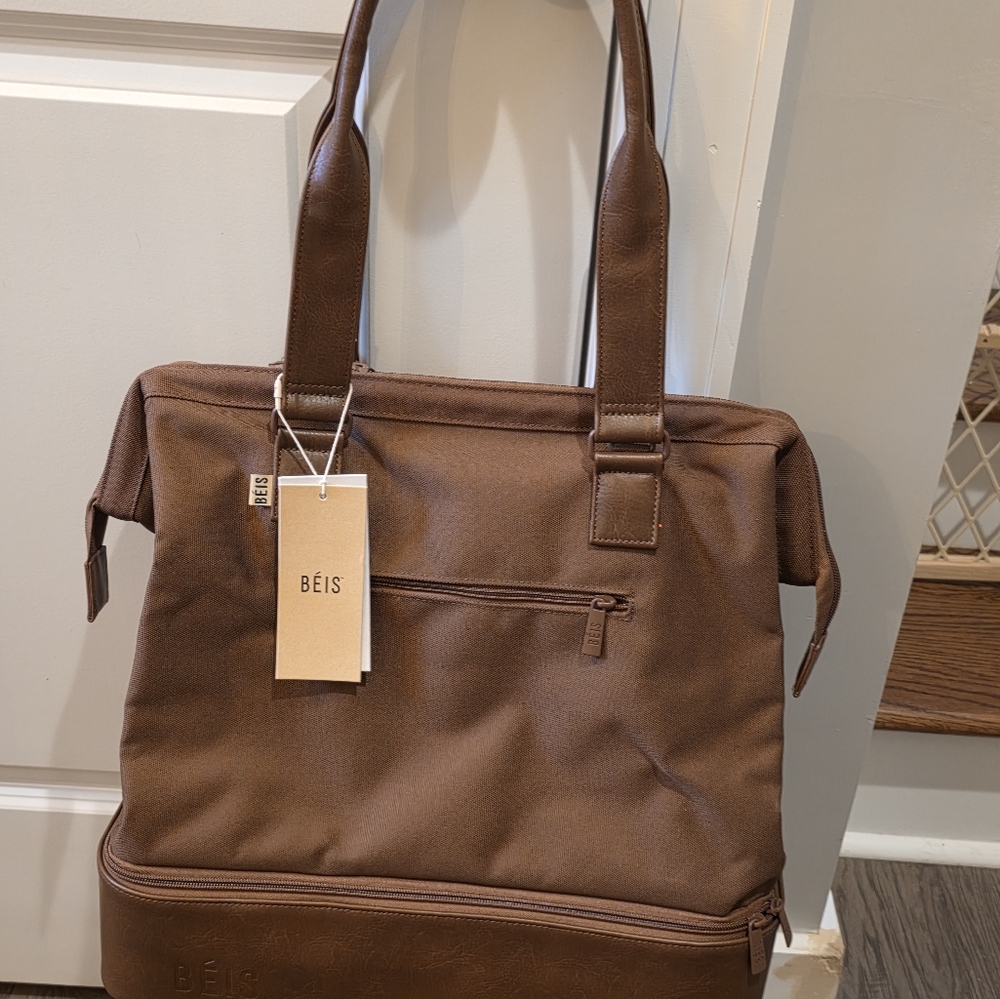 Beis Mini Weekender